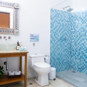 Habitación Estándar con 2 Camas Individuales